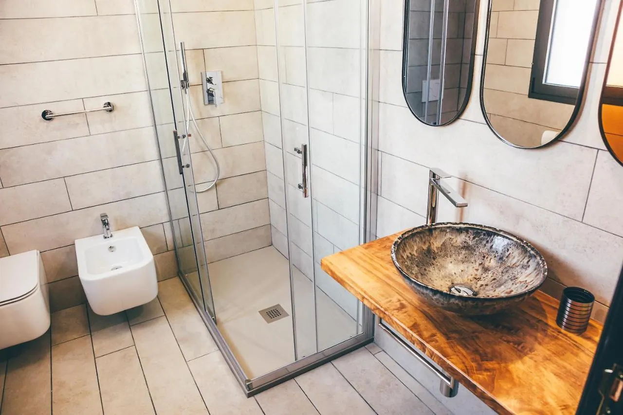 Eksotika Bed & Breakfast Oliveri