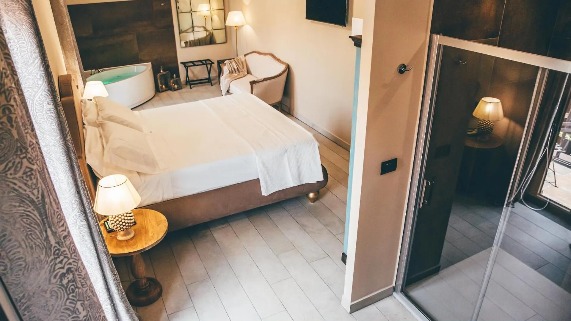 Bed and Breakfast Eksotika Oliveri 0*,