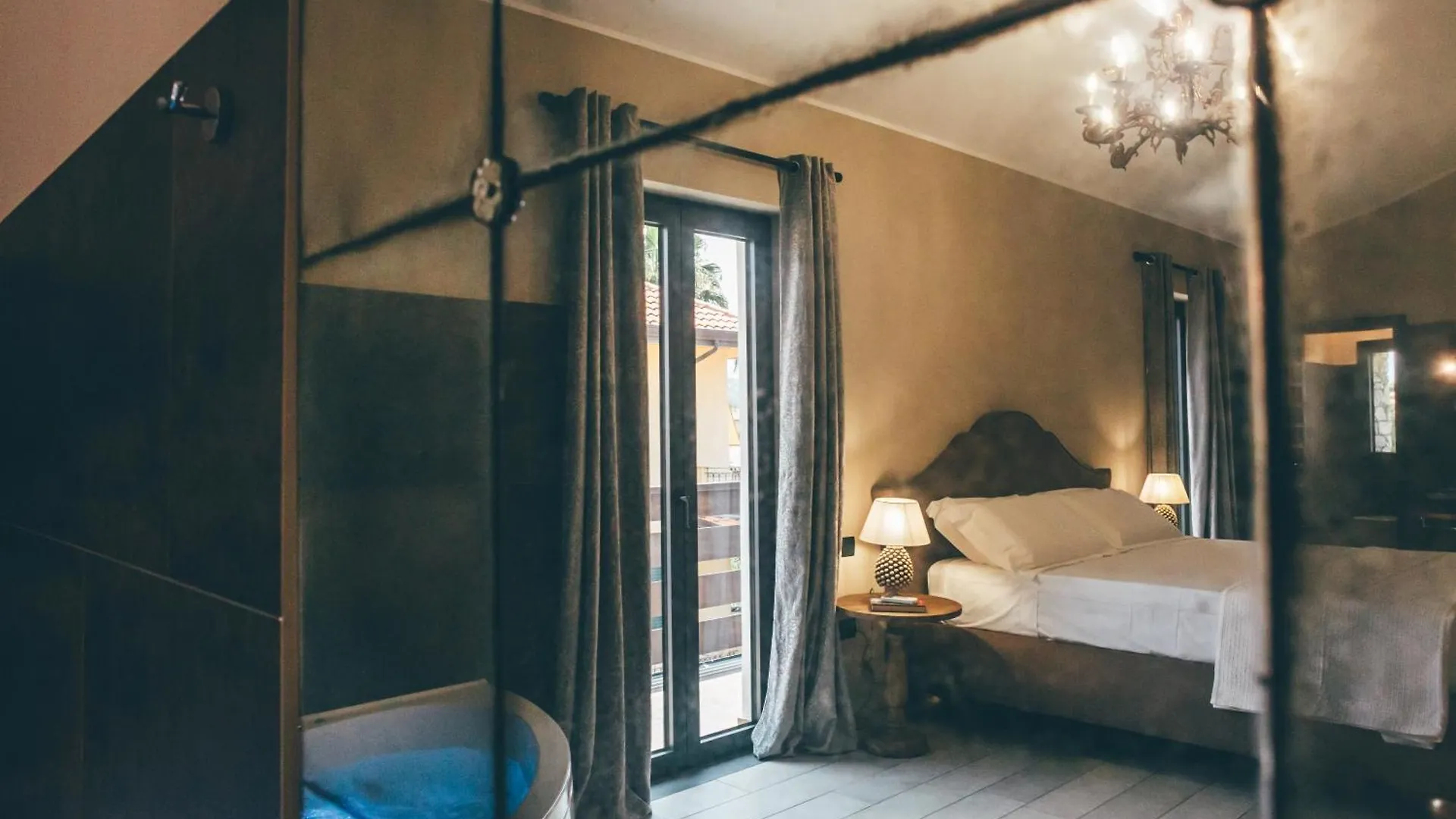 Bed and Breakfast Eksotika Oliveri Frühstückspension